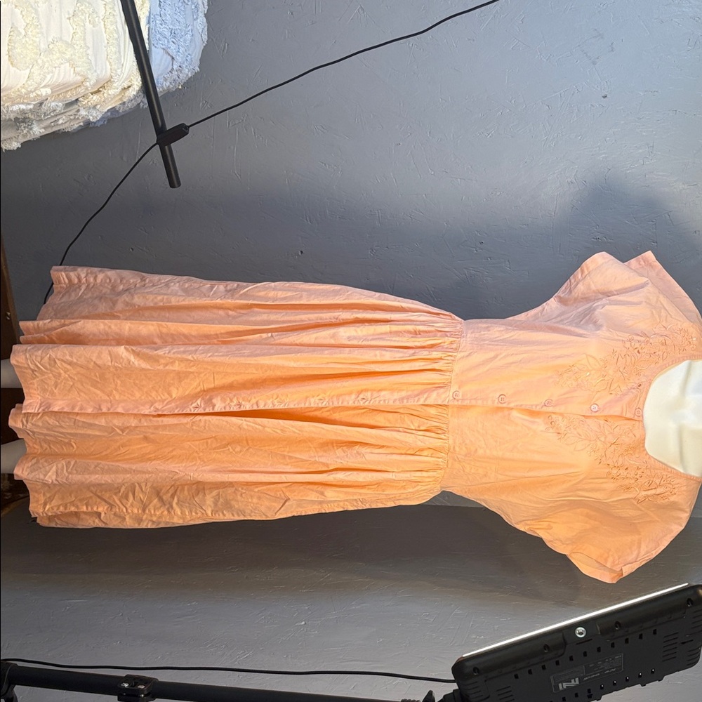 Honors Intimate Peach Button-Up Dress Embroidered Bodice with small Cutouts NWT